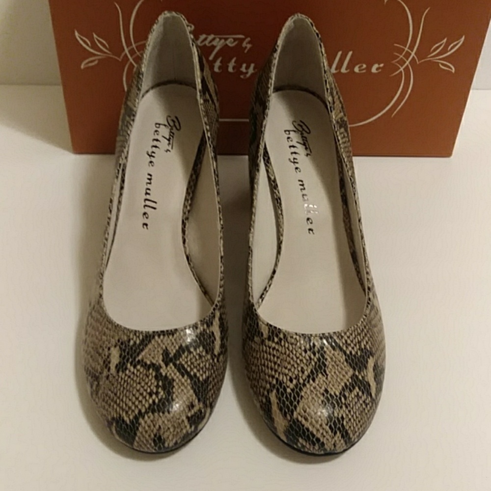 Bettye Muller pumps